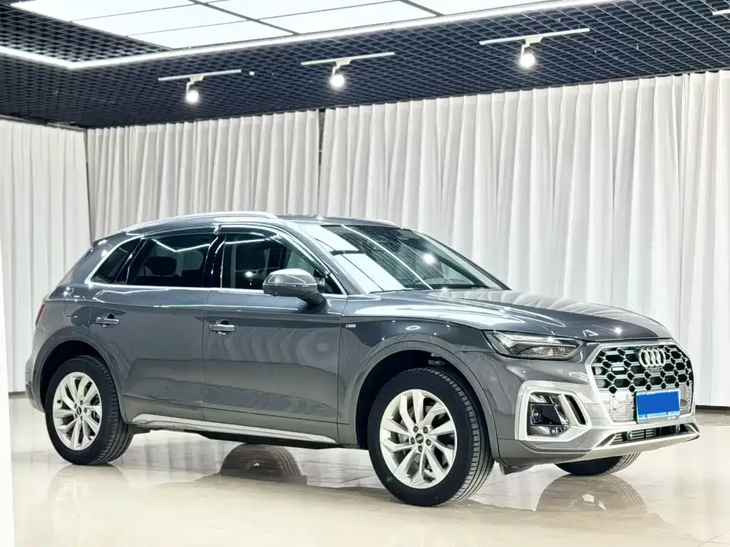 Audi Q5L — фото 3