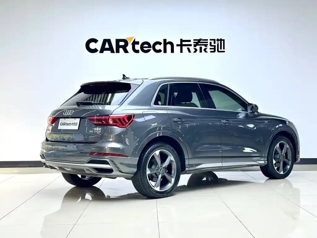 Audi Q3 — фото 10
