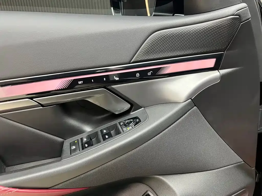 BMW i5 2024 из CN, фото 8