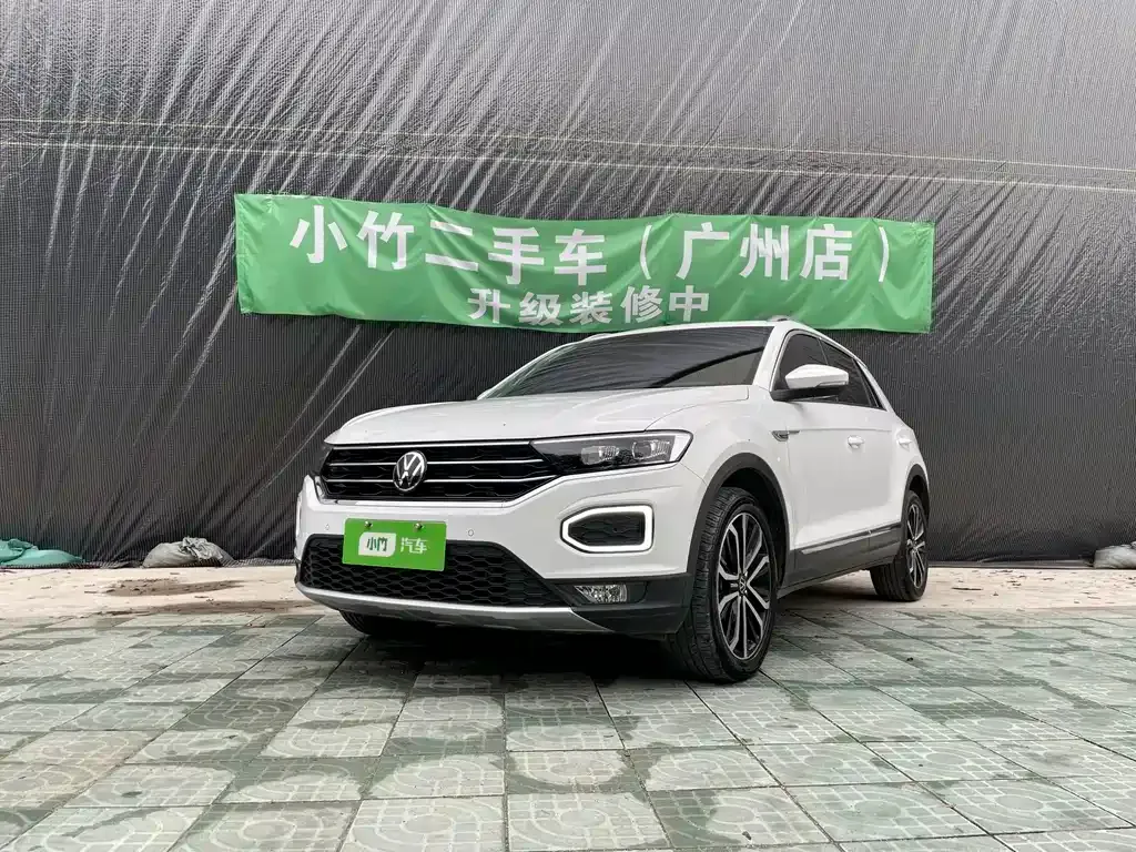 Volkswagen T-Roc — фото 1