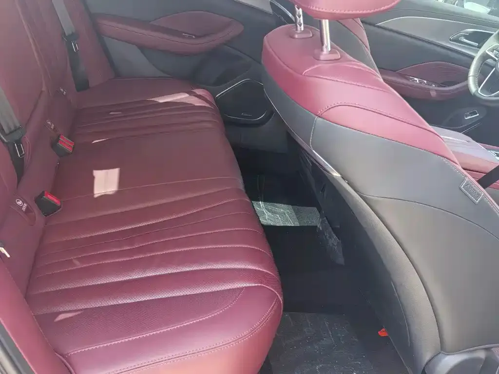 Hongqi H5 2024 из CN, фото 2