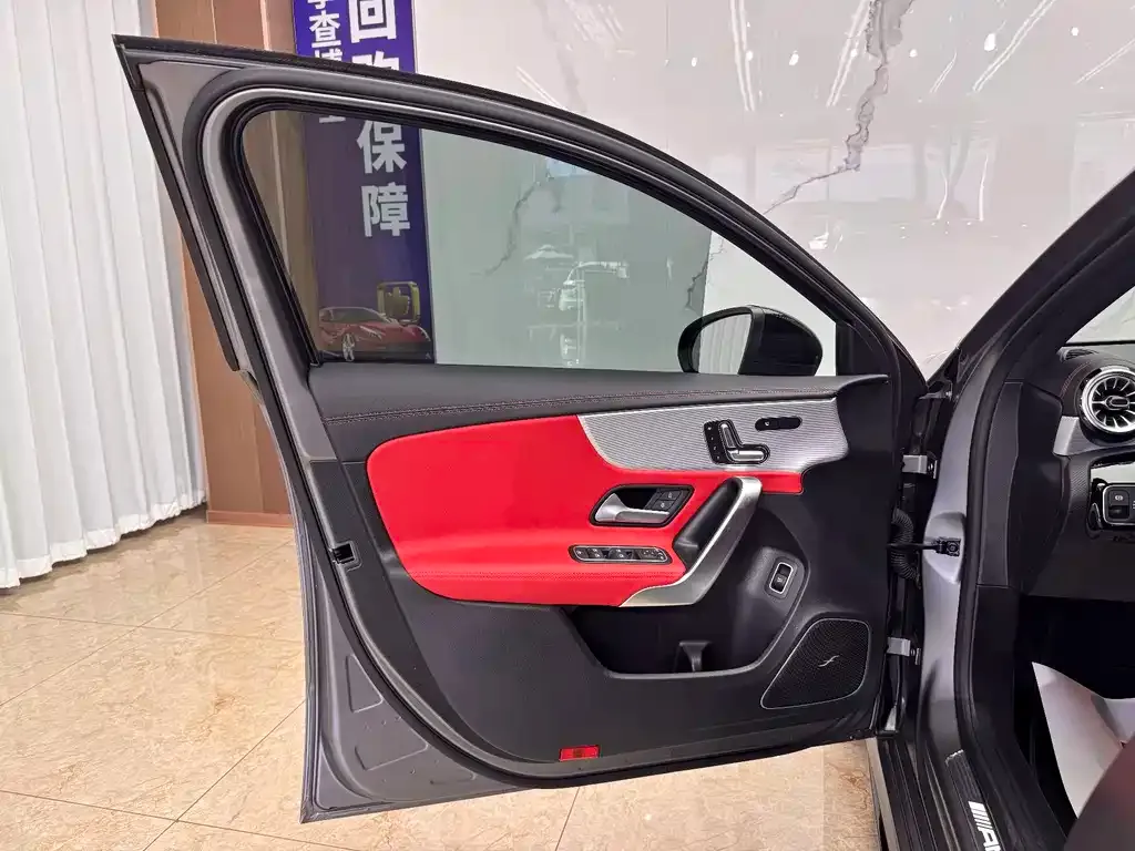 Mercedes-Benz A-Class AMG — фото 5