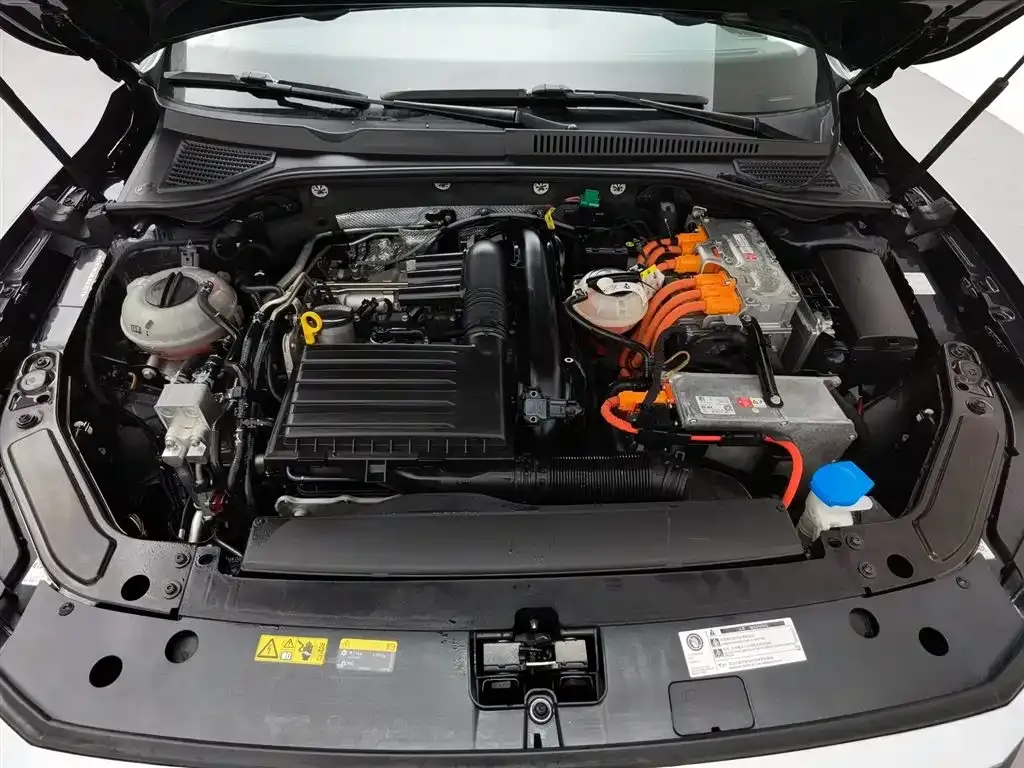 Volkswagen Passat New Energy 2022 из CN, фото 8