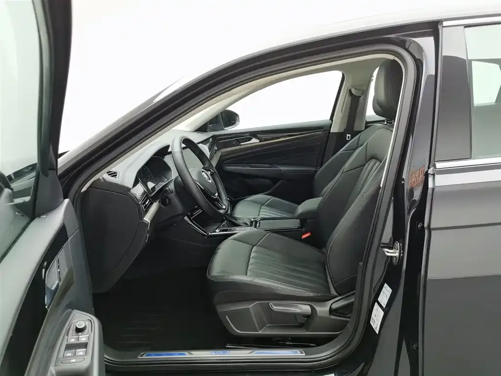 Volkswagen Passat New Energy 2022 из CN, фото 9