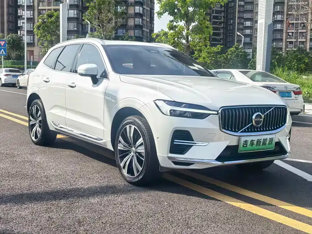 Volvo XC60 PHEV 2022 из CN, фото 10