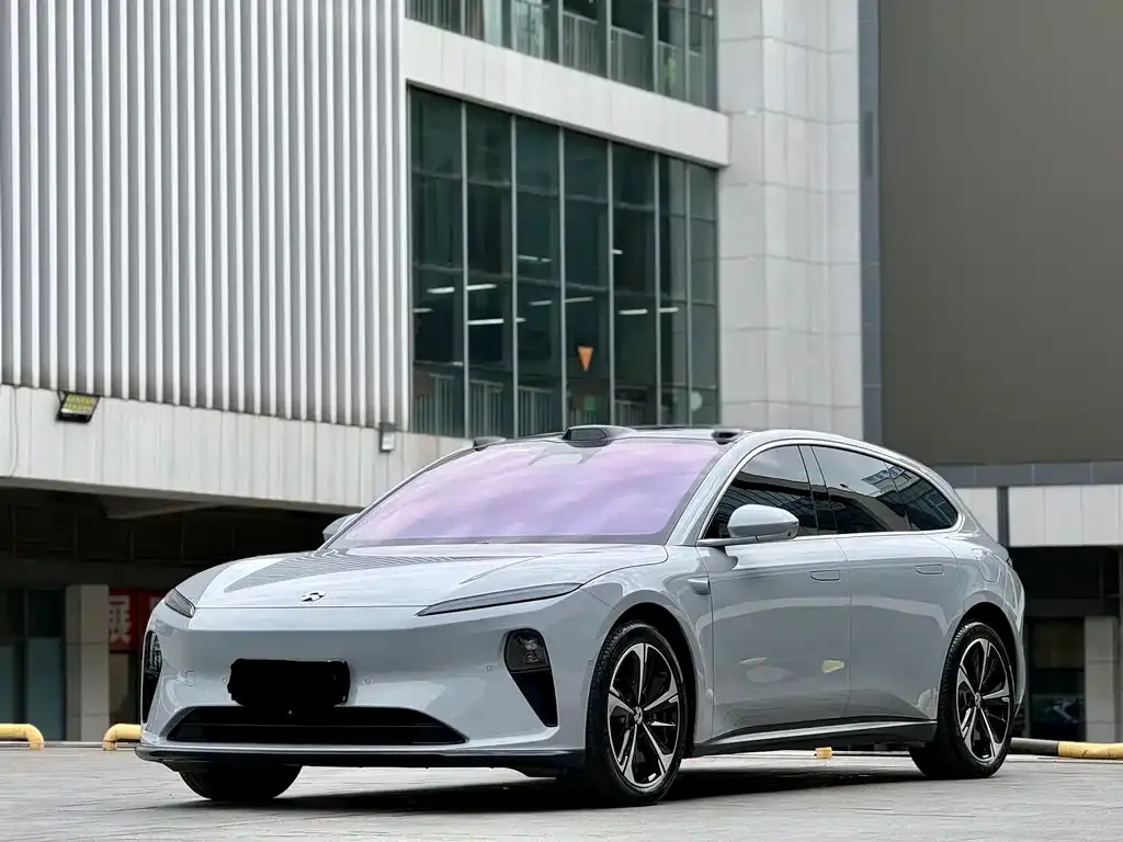 NIO ET5T