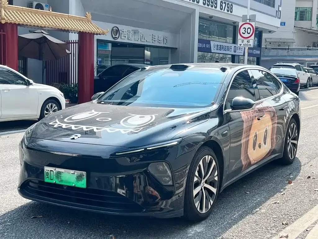 NIO ET7