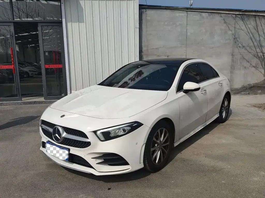 Mercedes-Benz A-Class — фото 1