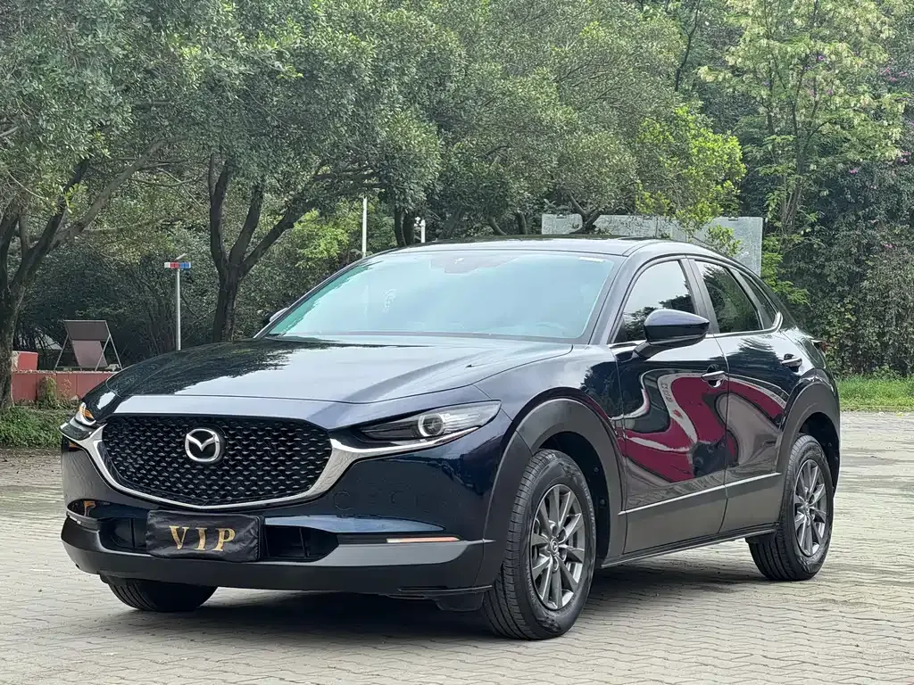 Mazda CX-30 — фото 1
