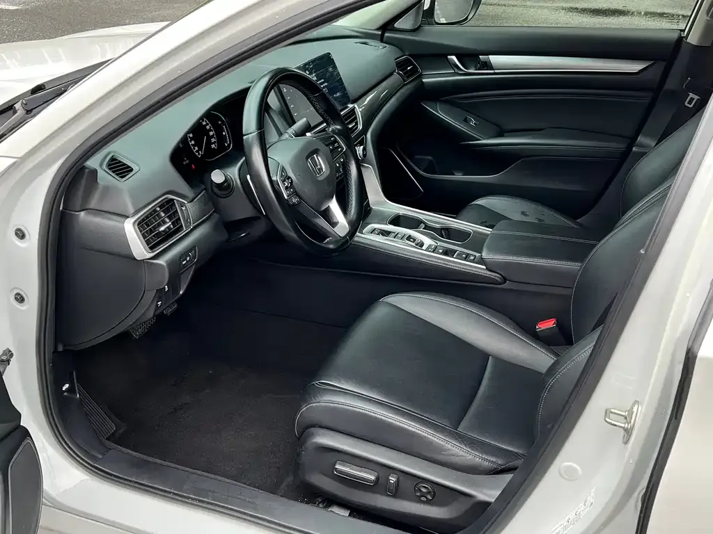 Honda Accord — фото 5