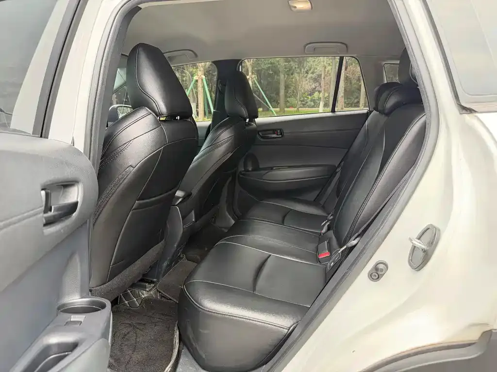 Toyota Frontlander 2023 из CN, фото 5