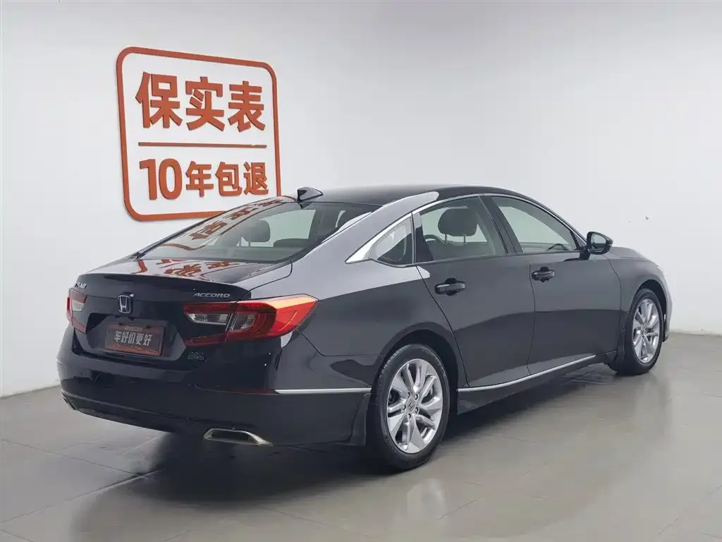 Honda Accord — фото 7