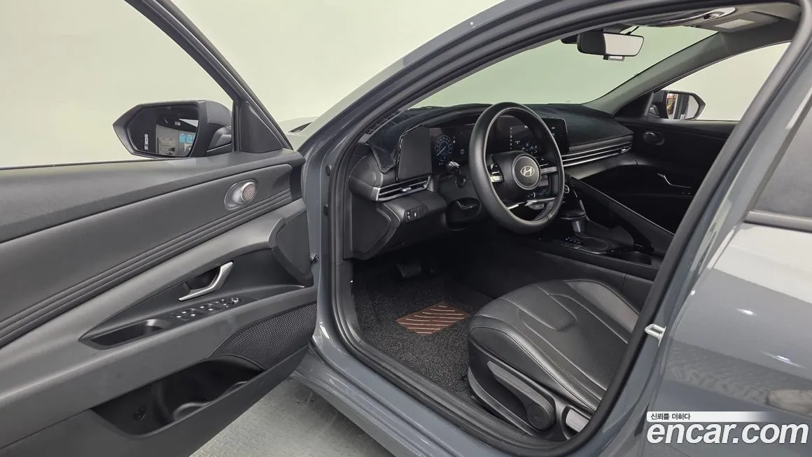 Hyundai AVANTE — фото 2