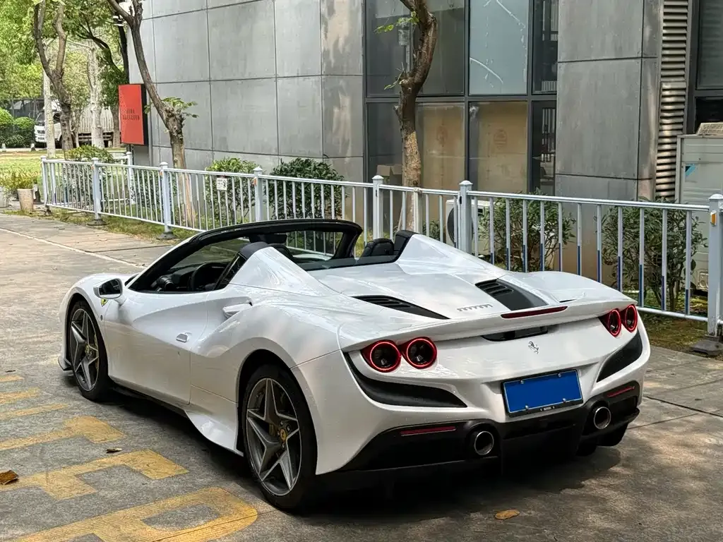 Ferrari F8 — фото 3