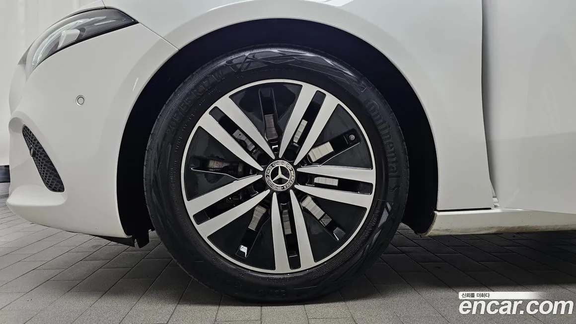 Mercedes-Benz A-Class 2023 из KR, фото 9