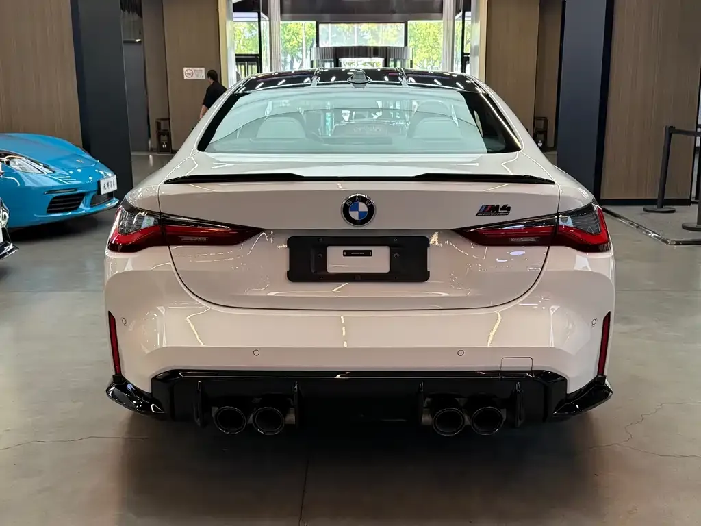 BMW M4 — фото 3