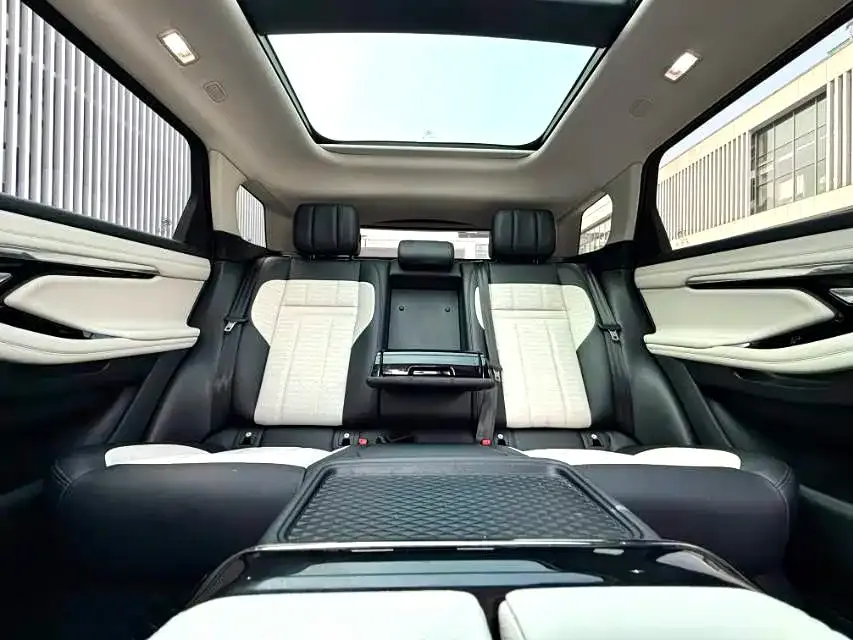 Land Rover Evoque — фото 10