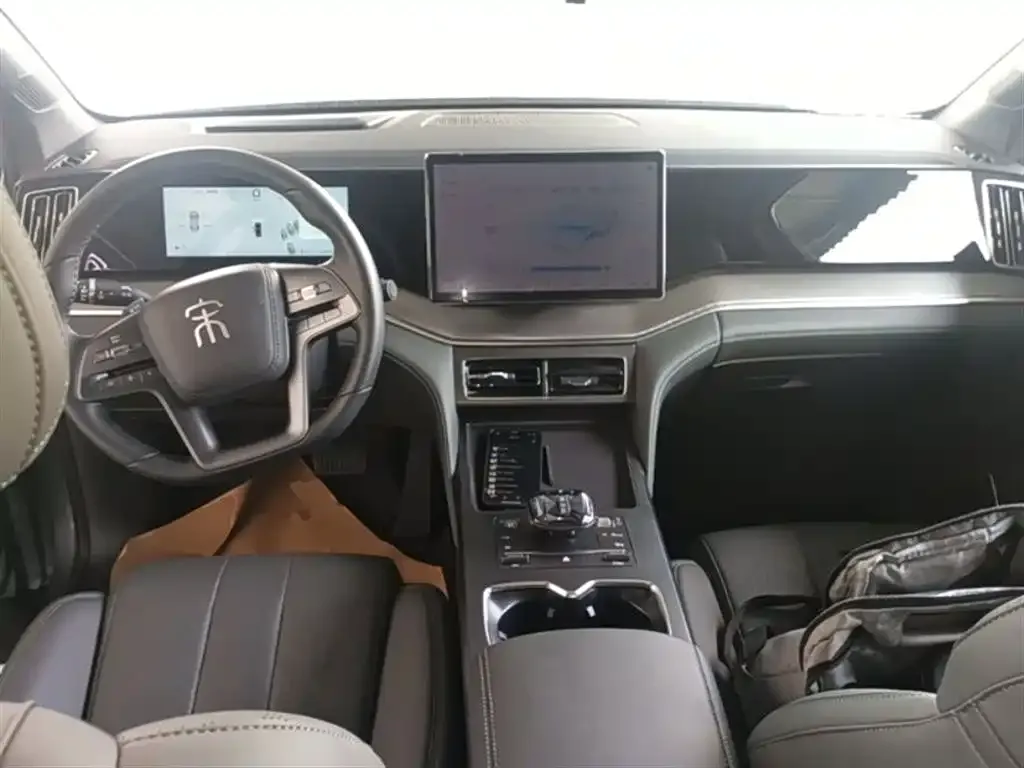 BYD L DM-i — фото 2