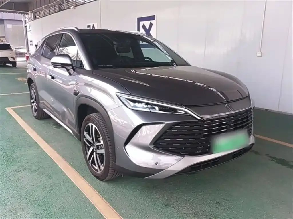 BYD L DM-i — фото 4