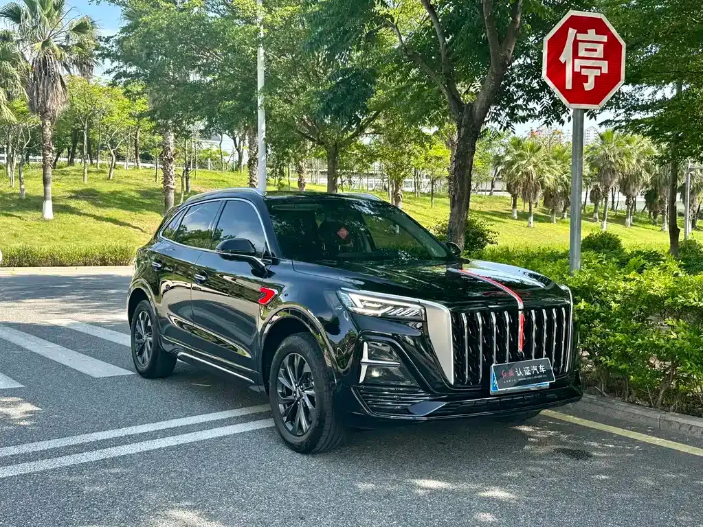 Hongqi HS5 — фото 9