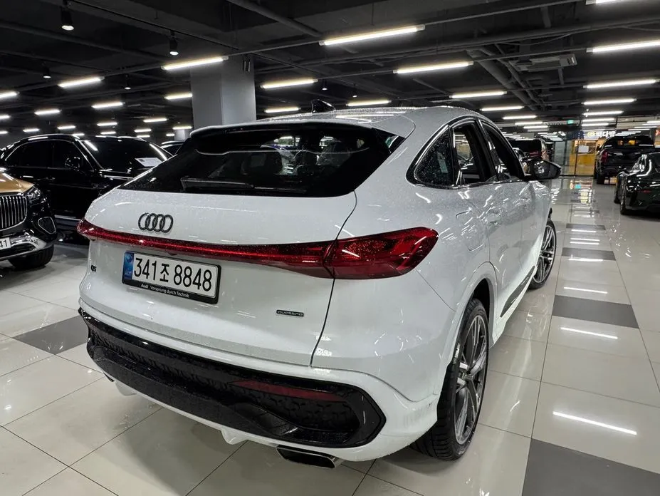 Audi Q5 2025 из KR, фото 6