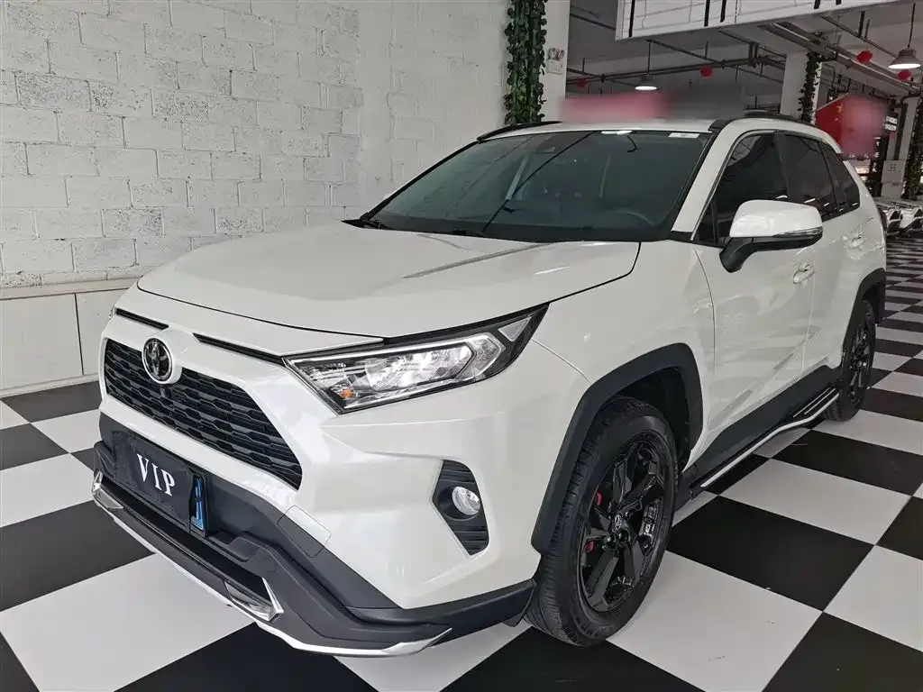 Toyota RAV4 — фото 9