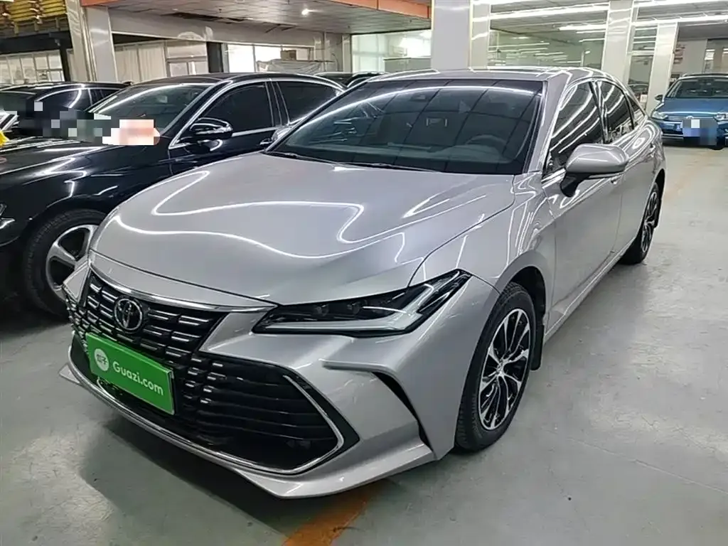 Toyota Avalon — фото 10