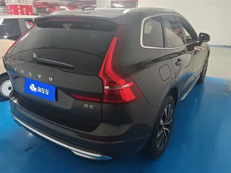 Volvo XC60 — фото 4
