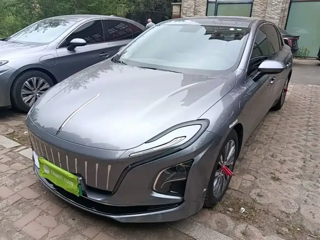 Hongqi E-QM5 — фото 4