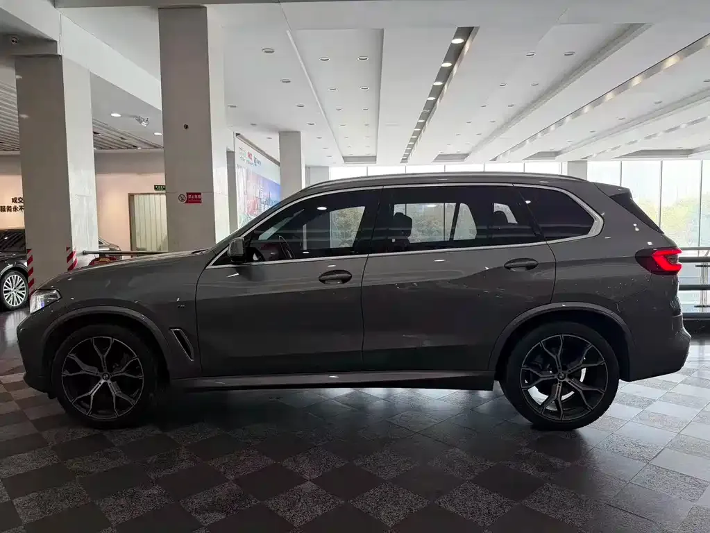 BMW X5 2022 из CN, фото 2