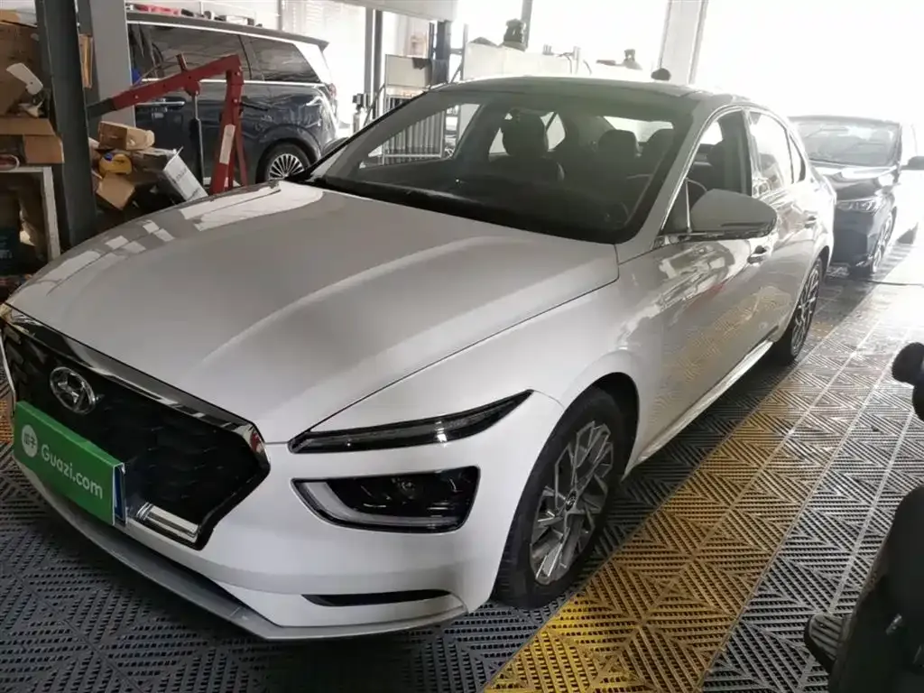 Hyundai Mistra