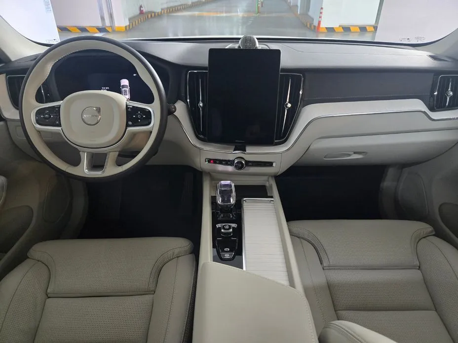 Volvo XC60 2026 из KR, фото 7