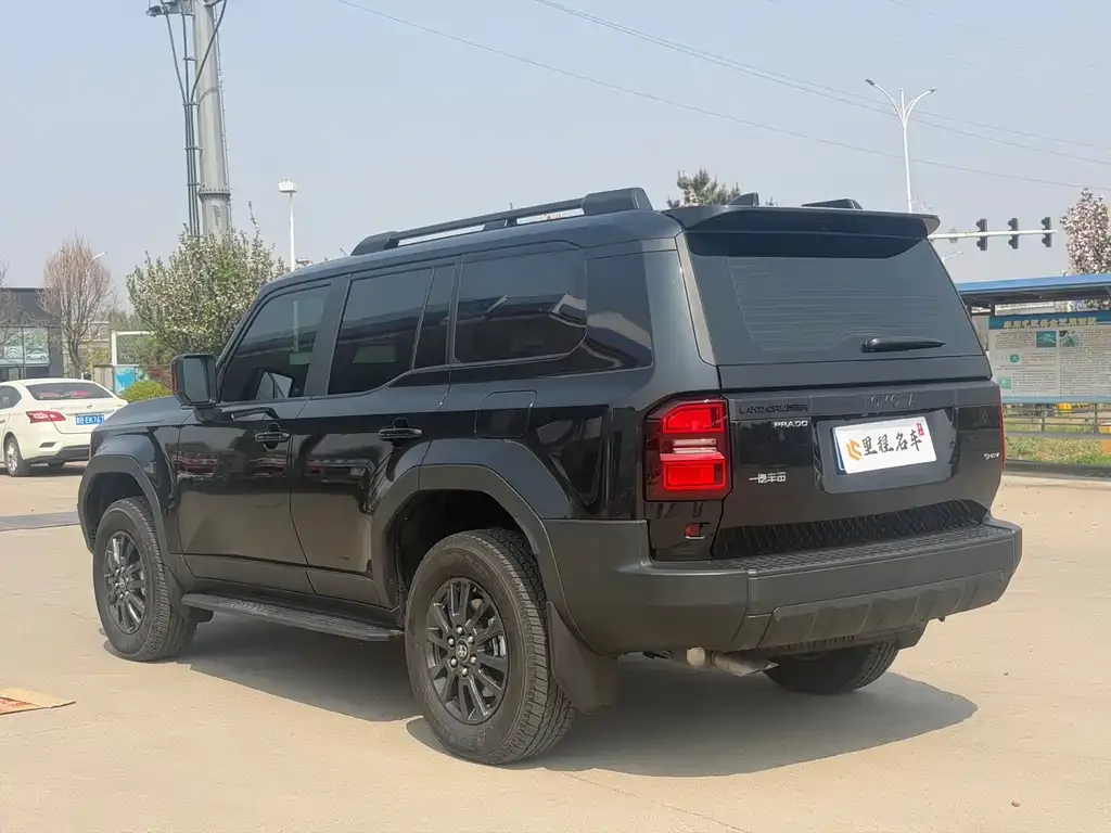 Toyota Prado 2025 из CN, фото 4