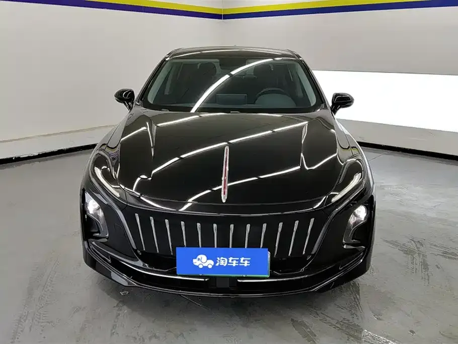 Hongqi E-QM5 — фото 4