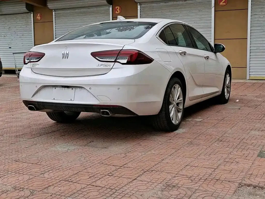 Buick Regal — фото 10