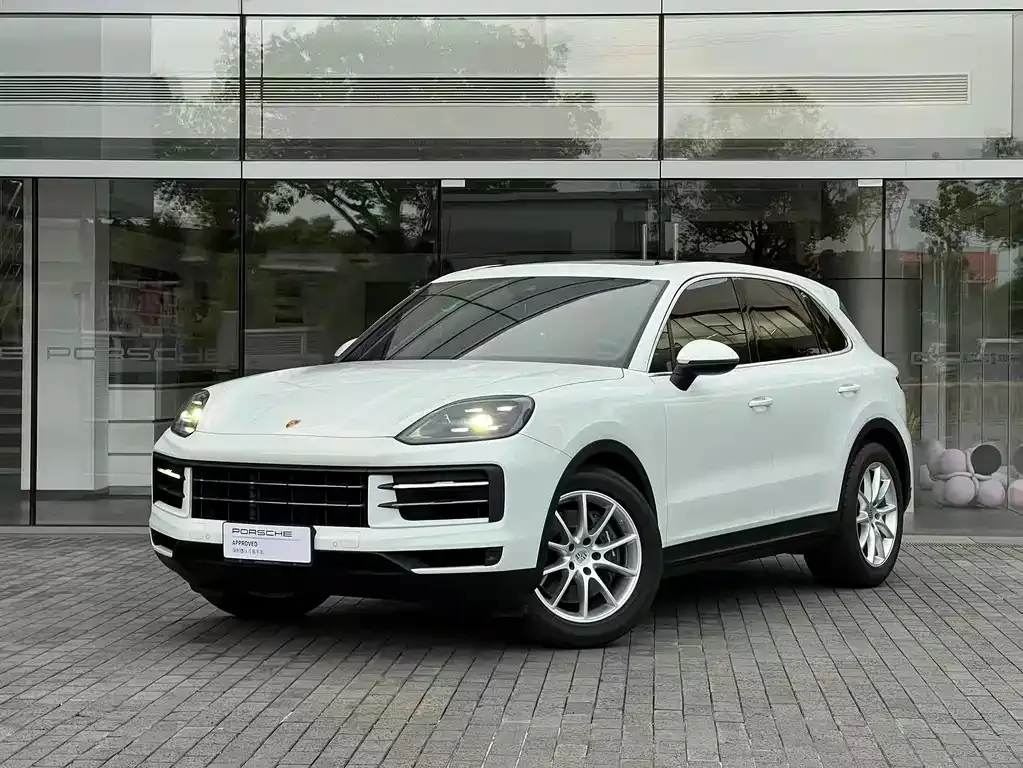 Porsche Cayenne — фото 1