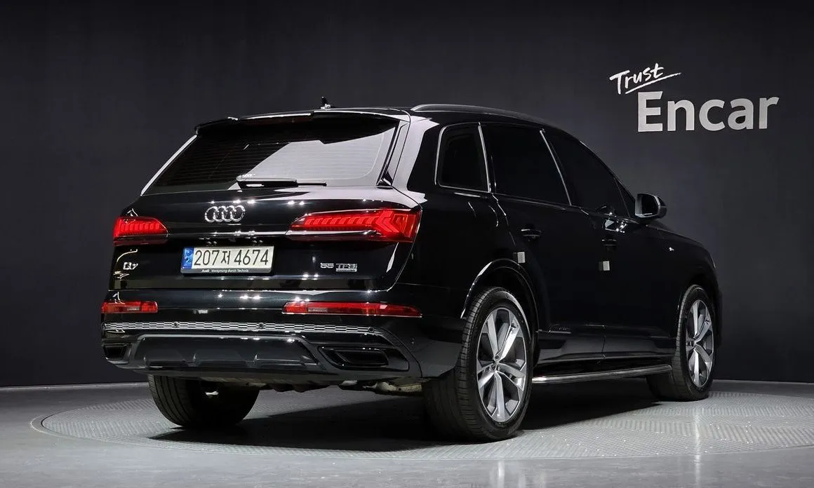 Audi Q7 2022 из KR, фото 5