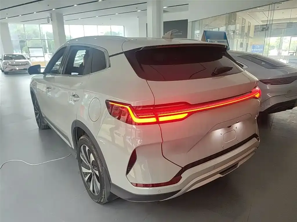 BYD PLUS New Energy — фото 3