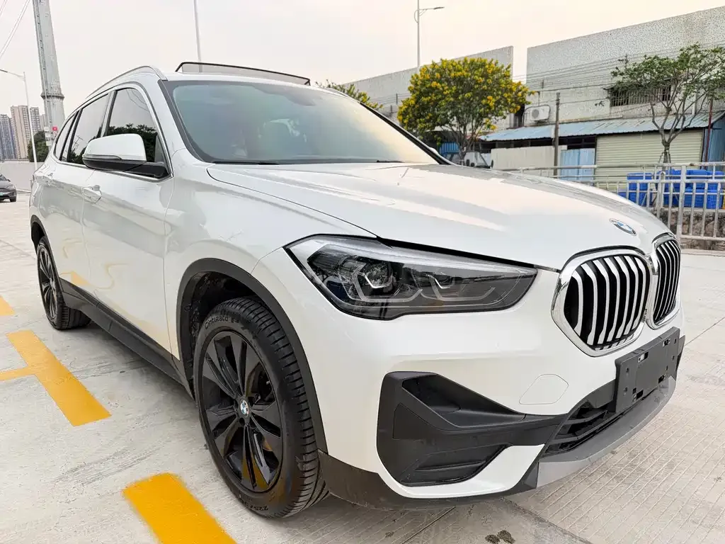 BMW X1 — фото 3