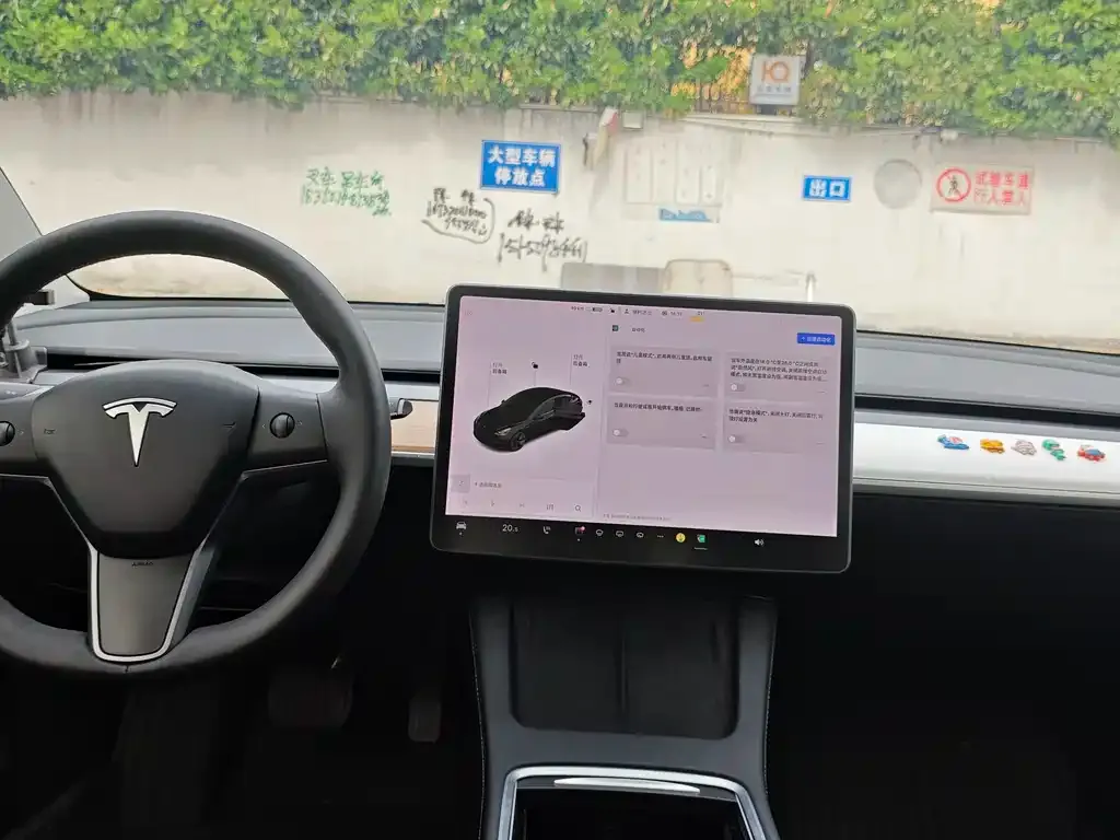 Tesla Model 3 — фото 6