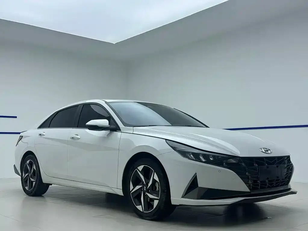 Hyundai Elantra 2023 из CN, фото 4