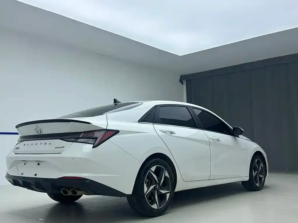 Hyundai Elantra 2023 из CN, фото 7
