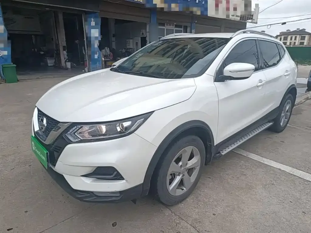Nissan Qashqai — фото 10