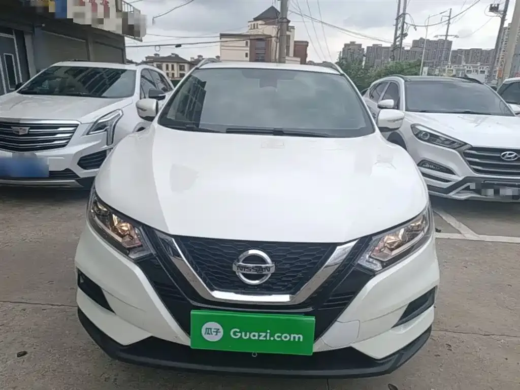 Nissan Qashqai — фото 8