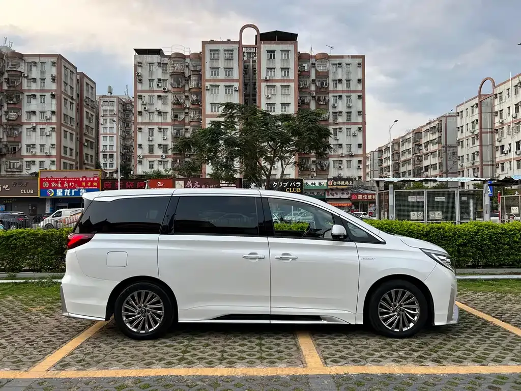 GAC Motor Trumpchi M8 — фото 7