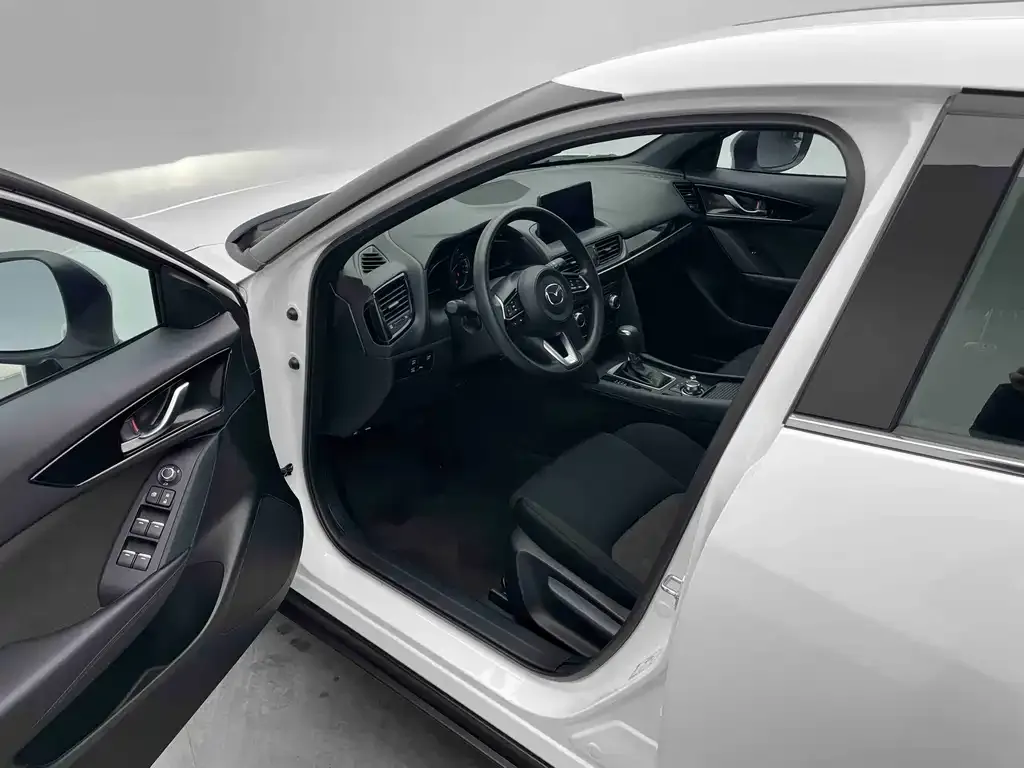 Mazda CX-4 — фото 6