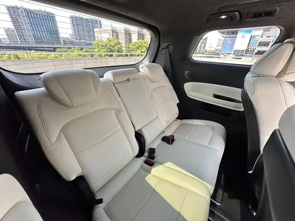 GAC Motor Trumpchi M8 — фото 7