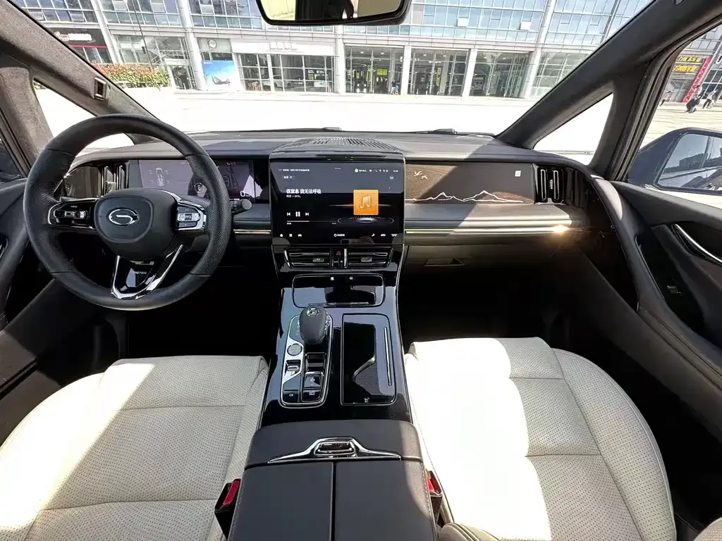 GAC Motor Trumpchi M8 — фото 3