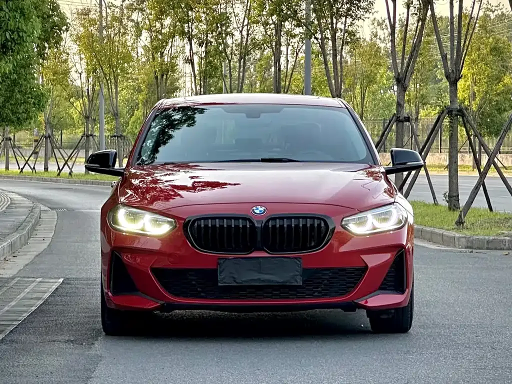 BMW 1 Series 2022 из CN, фото 2