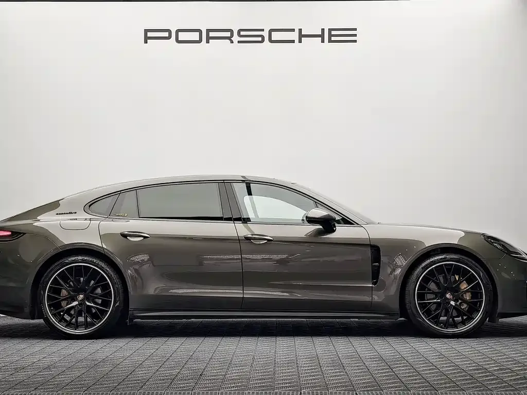 Porsche Panamera — фото 10